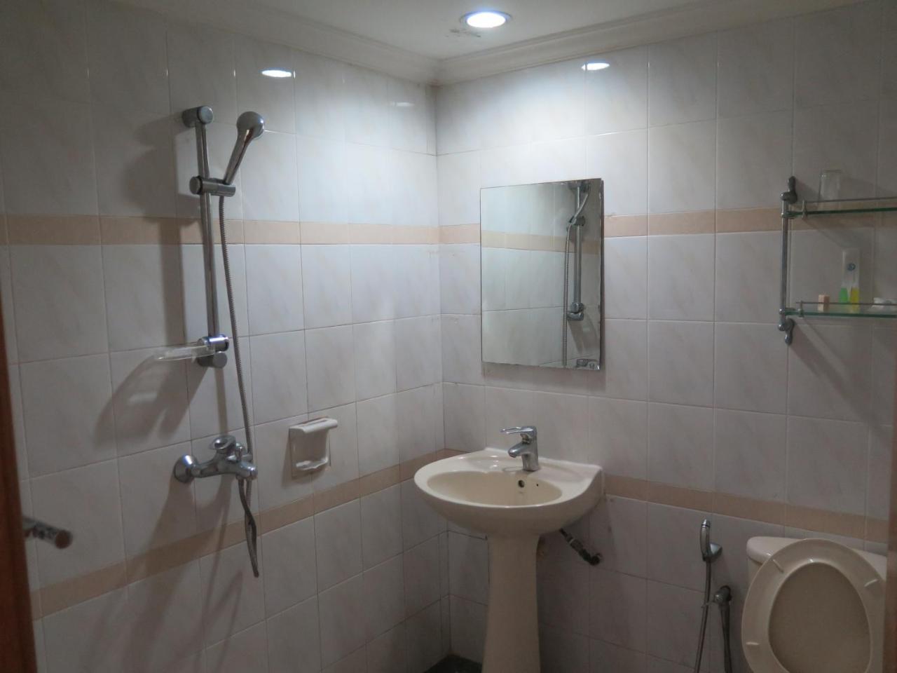 Sea View Resort Hotel & Apartments Kuala Belait Exterior foto